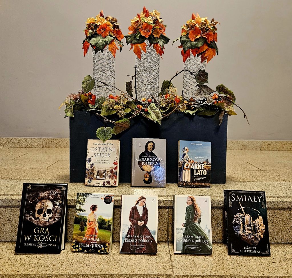 Kompozycja przedstawiająca okładki zakupionych książek